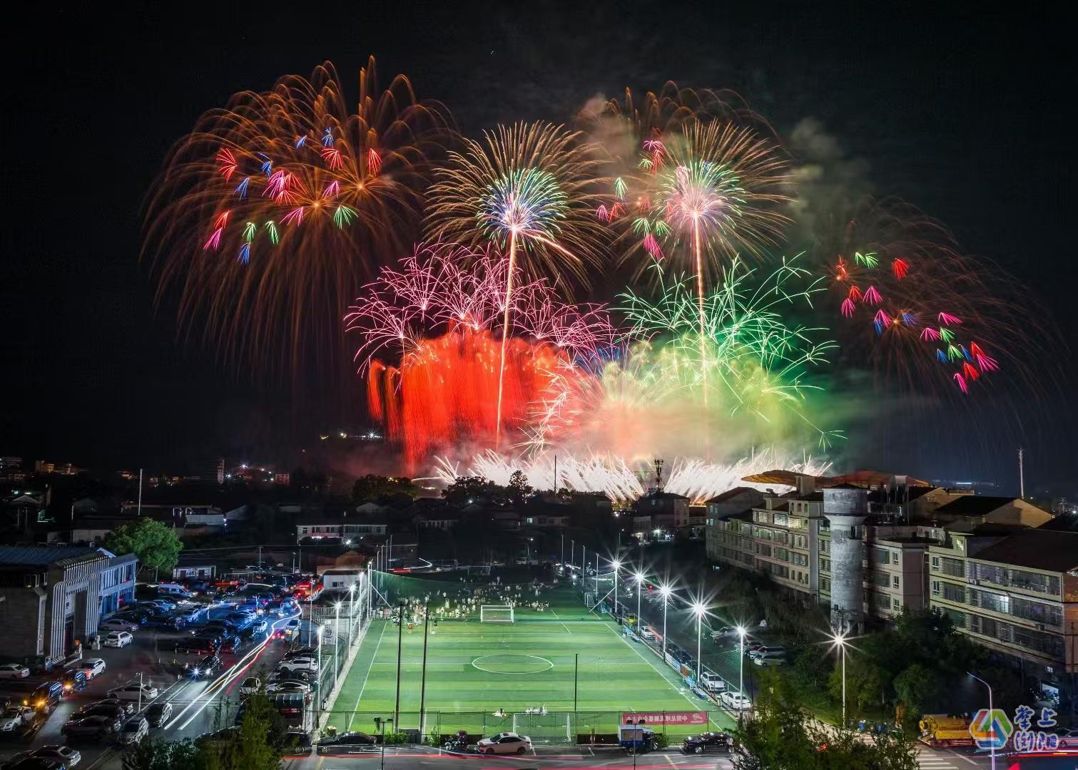 “花(huā)式”競技(jì)，湘贛邊煙(yān)花(huā)新産品綻放(fàng)新創意 ——第四屆湘贛邊煙(yān)花(huā)爆竹産品創意大(dà)賽暨第十一(yī)屆湖(hú)南(nán)省煙(yān)花(huā)爆竹新産品評比大(dà)賽在浏陽舉行(xíng)